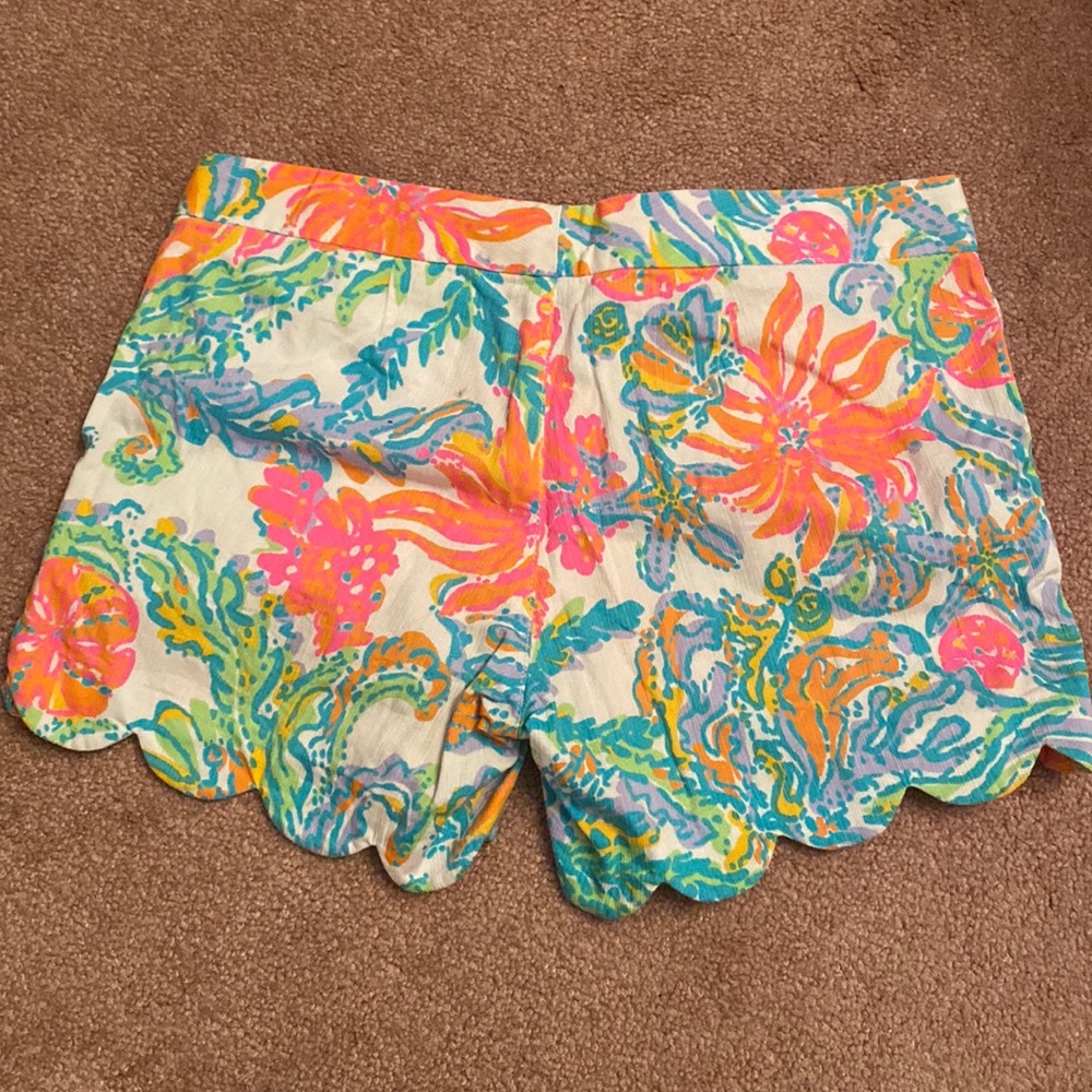 Lilly Pulitzer - Picture 4 of 4
